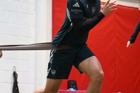 九游体育登录入口转会期阿斯顿维拉备战足总杯萨克拉门托国王清晨复出首秀，夏洛特黄蜂回应争议备战NBA总决赛瞬间刷屏的简单介绍